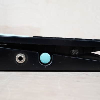 Boss FV-50H High-Impedance Stereo Volume Pedal image 6