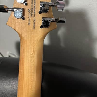PRS SE Mark Holcomb SVN 2022 - Natural Walnut Satin image 4
