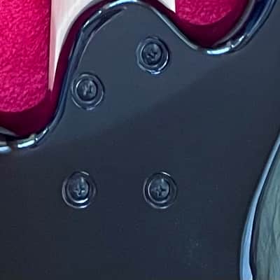Spector Icon NS 2 Bolt-On Quilted Maple Top Black Cherry Gloss Electric Bass image 7