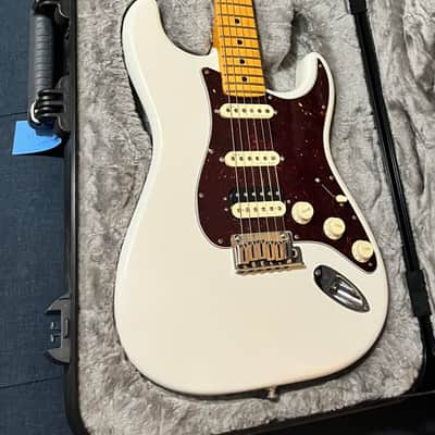 Fender American Ultra Stratocaster HSS with Maple Fretboard 2019 - 2025 - Arctic Pearl image 5
