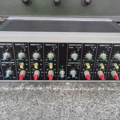Klein and Hummel UE-400 2-Channel Parametric Equalizer 1970s - Black image 1