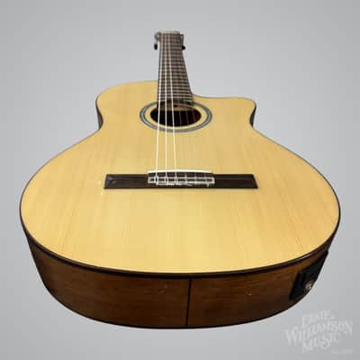 Cordoba Fusion 5 Acoustic-Electric Classical Guitar, Natural image 9