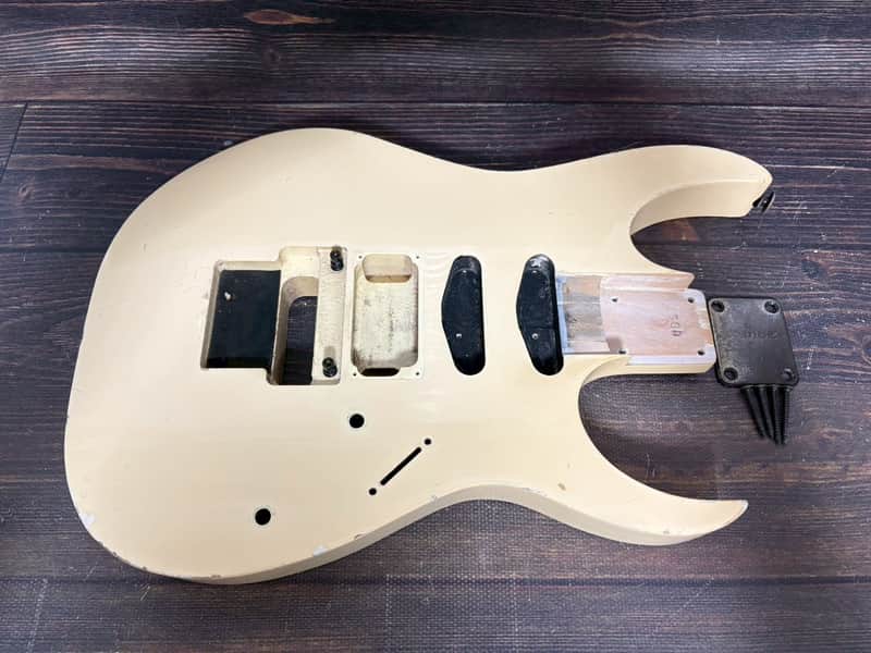 1990 Ibanez RG560 Body White SSH w/Plate Made in Japan image 1