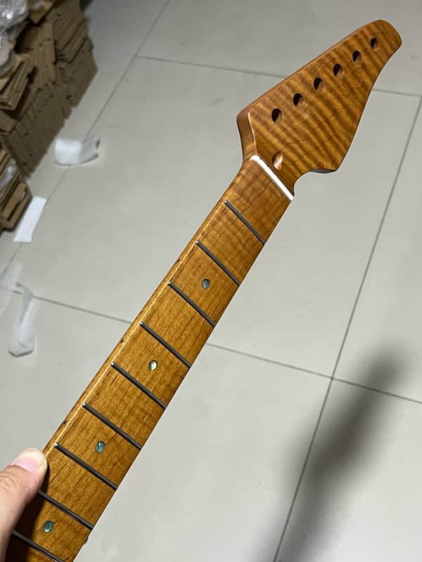 AAAA Round end stainless steel 22 frets roasted flame Maple guitar neck 25.5inch hole 10mm image 1
