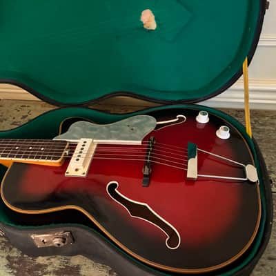1965 - 1967 Eko Model 200 - OHSC - Very Nice image 2