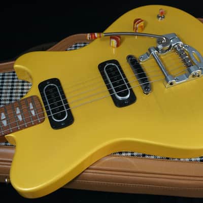 Powers Electric A-Type Select Flame Transparent in Saffron Yellow Metallic image 8