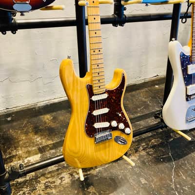 Fender Strat Plus - USA Stratocaster 1989 - Natural Ash image 2