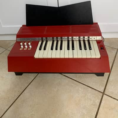 Magnus 360RC Vintage - Red image 2