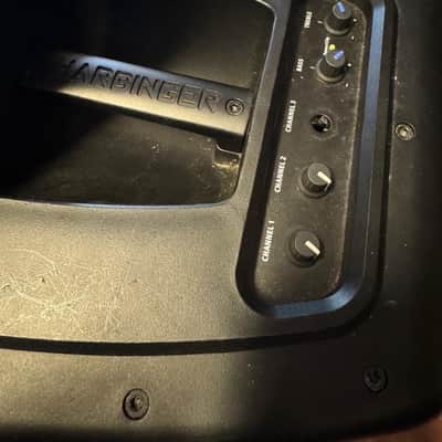 HARBINGER MLS900 250 Column Speaker with EQ (Used) image 5