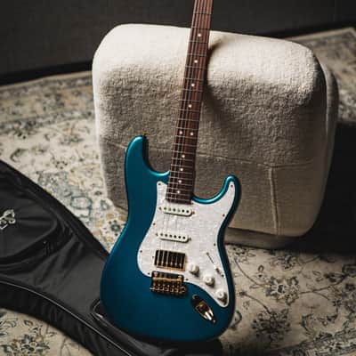 Suhr Classic S Dealer Select Limited Run - Ocean Turquoise Metallic w/White Pearl Pickguard, Match Painted Headstock, Gold Hardware & SSCII System image 2