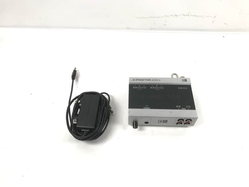 Traktor Audio 6Native Instruments Traktor Audio 6 Scratch A6 USB Audio Interface image 1