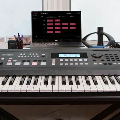 Roland E-X50 Entertainment Keyboard image 5