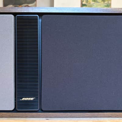 Bose 301 series II - refoamed woofers - Excellent image 2