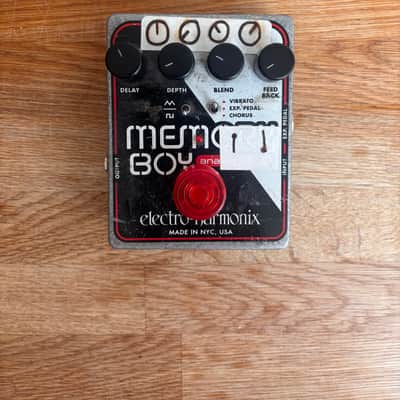 Electro-Harmonix Memory Boy Analog Delay / Chorus / Vibrato 2009 - Present - Black / White / Red image 1