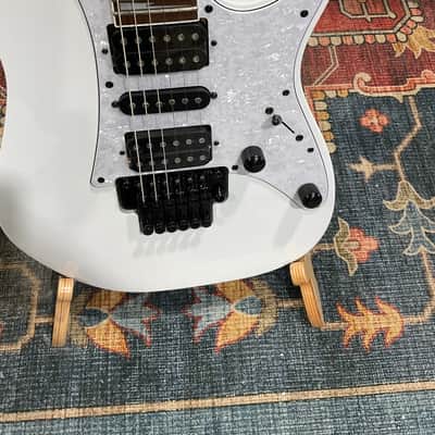 Ibanez RG Standard RG450DXB Electric Guitar - White image 11
