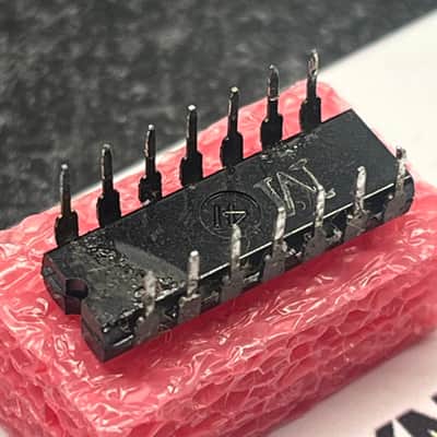 ORIGINAL Sanyo M3216 Frequency Divider IC (Batch Code: A92) for Roland SH-3/3A, SH-7, RS-101/202, Korg Maxikorg 800DV, and more image 4
