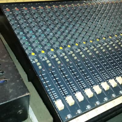 Soundcraft Series 200SR 24 channels image 7