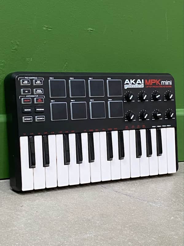 Akai Mpk mini 2010 - Black image 1