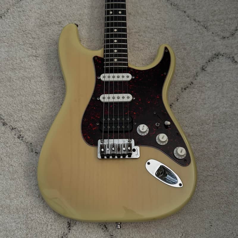 1993 Fender Strat Plus Deluxe with Rosewood Fretboard Vintage Blond w/ohsc