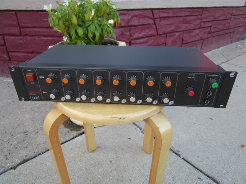 Tascam M-1B Line Mixer w. manual image 1