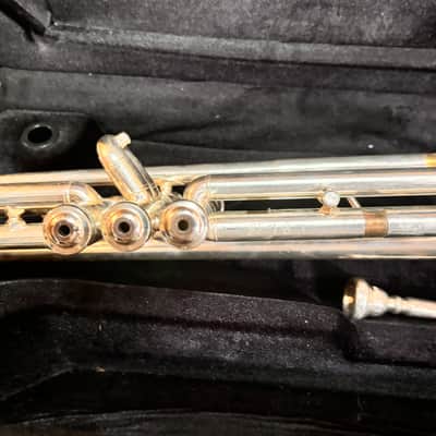 Bach BTR411S Advanced Bb Silver Trumpet w Case image 10