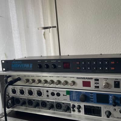 Alesis MIDIVERB II 16 Bit Digital Effects Processor image 5