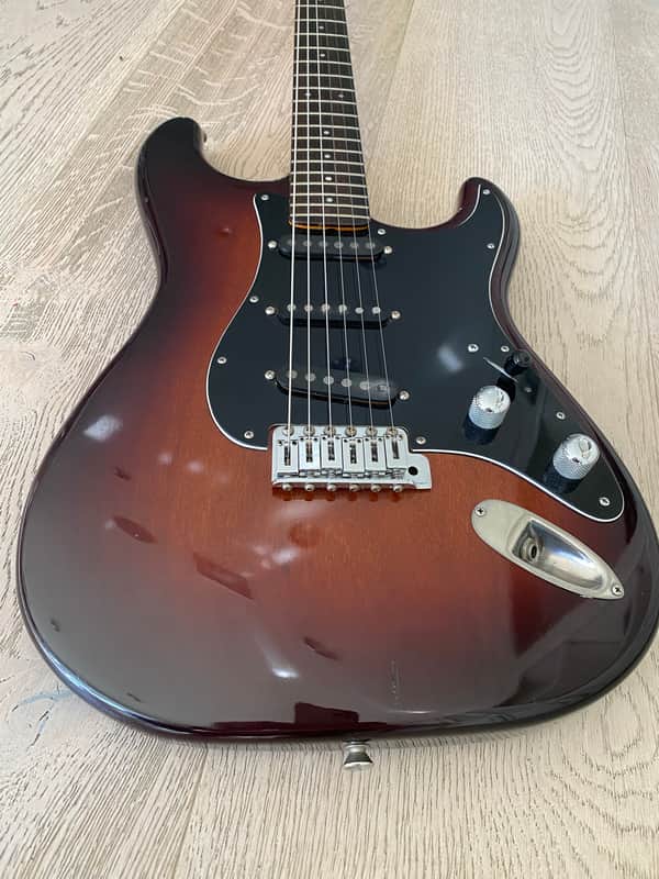 1980s PGM Moon Stratocaster Mahogany Custom Shop Dark Brown