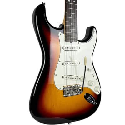 Fender Japan Traditional 60s II Stratocaster 2021 - Sunburst image 2