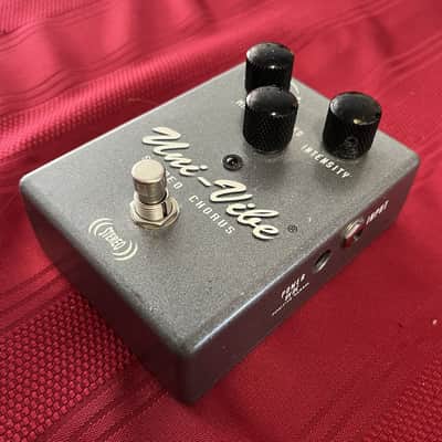 Dunlop UV1SC Uni-Vibe Stereo Chorus 2001 - 2005 Hammered Metal image 3