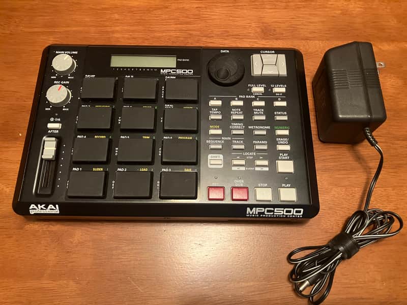 Akai MPC500 Music Production Center + Orig. Box **FOR REPAIR/PARTS-READ** image 1
