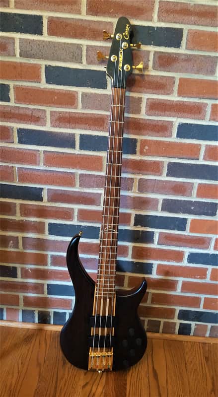 USA-made Peavey Cirrus 4 string Wenge top! Wenge/Pau Ferro image 1