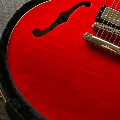 2025 The Heritage H535 Trans Red Flamed Maple Body image 3