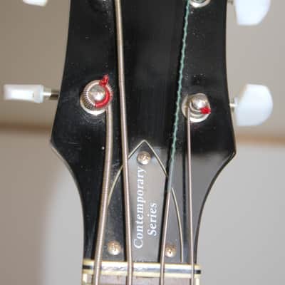 Hofner Contemporary Series Violin Bass Blue With Hard Shell Case image 8