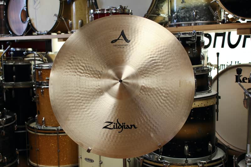 Zildjian 24" A Medium Ride 3837g image 1