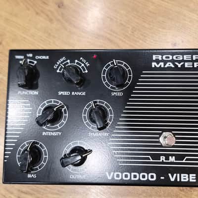 Roger Mayer Voodoo Vibe | Reverb
