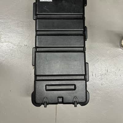 SKB SKB-4214 61-Key ATA Keyboard Case with Wheels 2000s - Black image 3