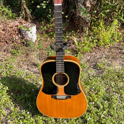 Martin D-28 1968 Natural image 1