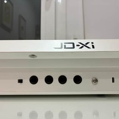 Roland JD-Xi 37-Key Analog/Digital Crossover Synthesizer 2015 - Present - White image 4