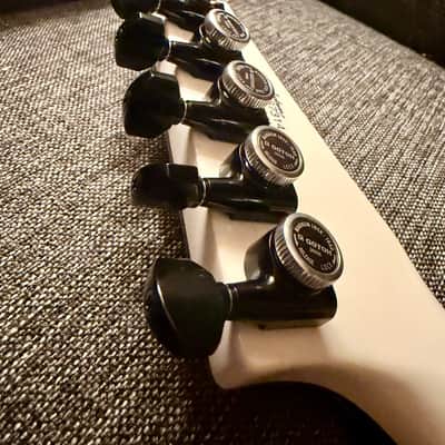Jackson X Series Warrior - WRX24M, Maple Fingerboard 2020 - Snow White image 6