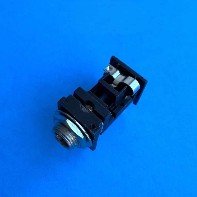 KURZWEIL PC88 Keyboard Piano Part: 4-Pin Mono 1/4 Jack TS Socket image 1