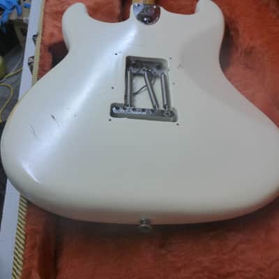 Fender Stratocaster : Re-Fretted w/Case 1975-1976 - Re-Finished in White image 14