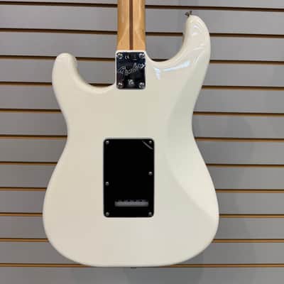 Fender American Performer Stratocaster 2021 - Arctic White image 4