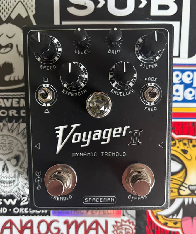 Spaceman Voyager II Dynamic Tremolo 2024 - Present - Black image 1