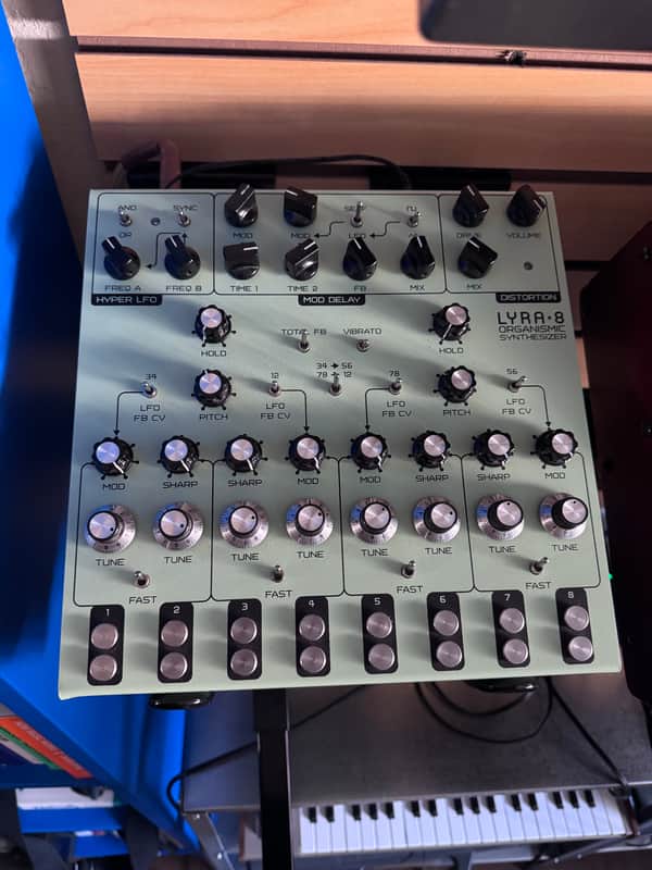 Soma Laboratory Lyra-8 Organismic Synthesizer 2017 - 2020 Green
