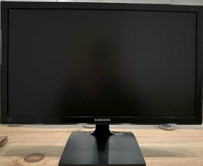 LED Monitor Samsung S22E310 with Stand | 21.5" | 1920 x 1080 image 1