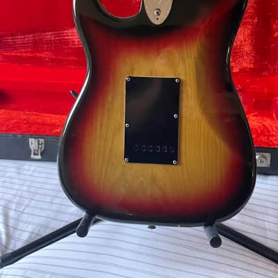 1976 Fender Stratocaster with 3-Bolt Neck, Maple Fretboard - Sunburst image 10