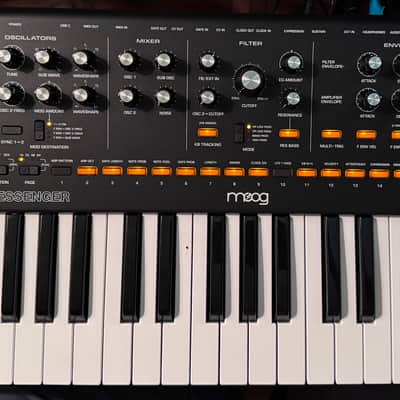 Moog Messenger 32-Key Monophonic Synthesizer 2025 - Present - Black image 1