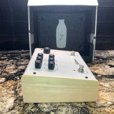 Milkman The Amp 50-Watt Pedalboard Guitar Amp 2010s - White image 3