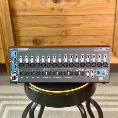 Allen & Heath QU-SB Portable Rack-Mountable Wireless Digital Mixer - Black image 1