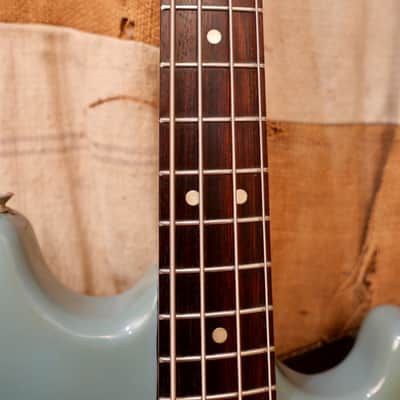 Fender Musicmaster Bass 1975 - Blue image 5